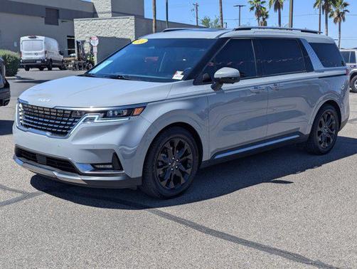 Ceramic Silver 2024 Kia Carnival SX Prestige