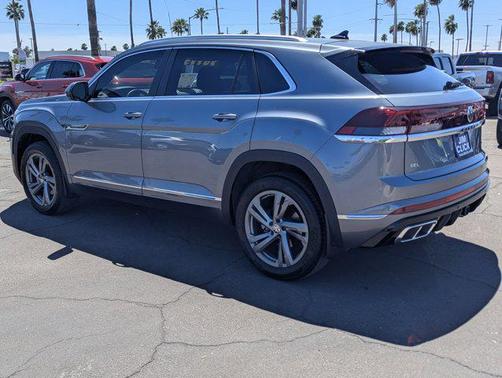 Gray 2024 Volkswagen Atlas Cross Sport 2.0T SEL