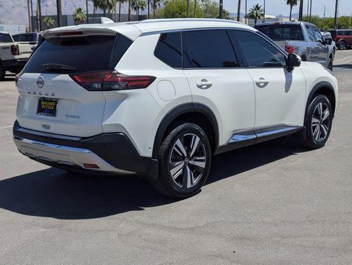 Pearl White Tricoat 2022 Nissan Rogue Platinum
