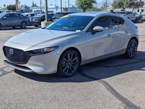 Platinum Quartz Metallic 2023 Mazda Mazda3 FWD w/Preferred Package