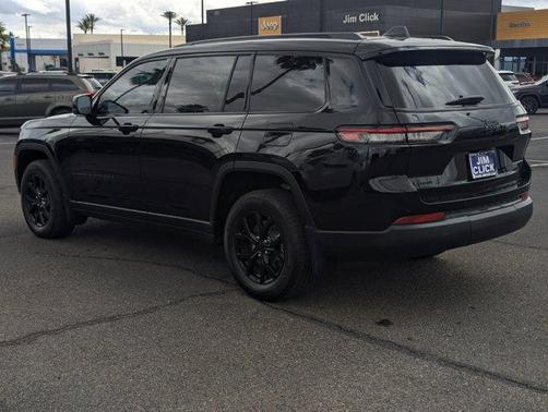 Diamond Black Crystal Pearlcoat 2025 Jeep Grand Cherokee L Altitude