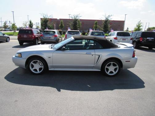 2000 Ford Mustang GT