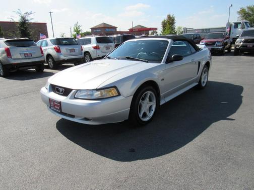 2000 Ford Mustang GT
