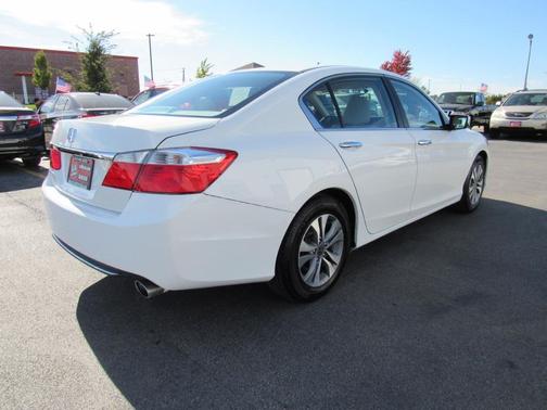 2015 Honda Accord 4dr I4 CVT LX