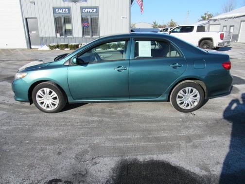 2010 Toyota Corolla LE