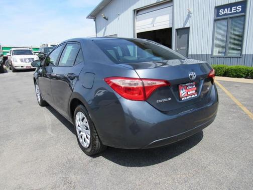 Gray 2017 Toyota Corolla LE