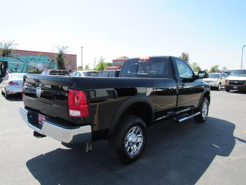 2013 RAM 3500 4WD Reg Cab 140.5'' SLT