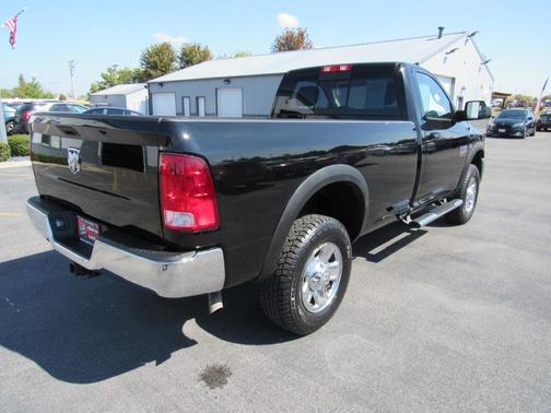 2013 RAM 3500 4WD Reg Cab 140.5'' SLT