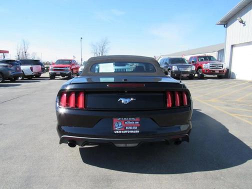 2016 Ford Mustang EcoBoost Premium
