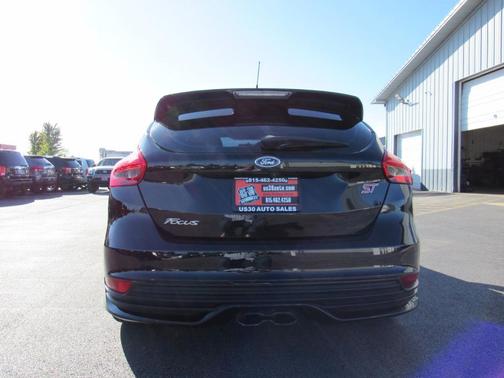 2018 Ford Focus ST 