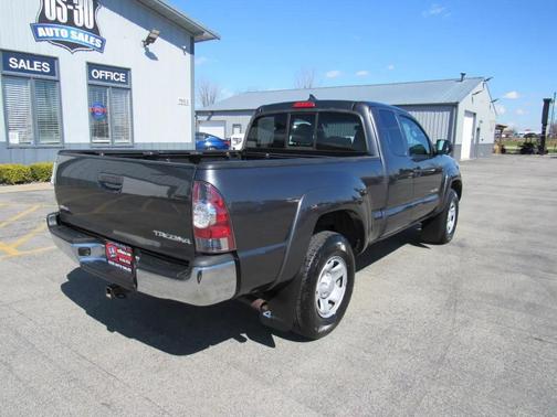 2014 Toyota Tacoma SR5