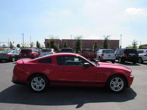 2010 Ford Mustang Premium
