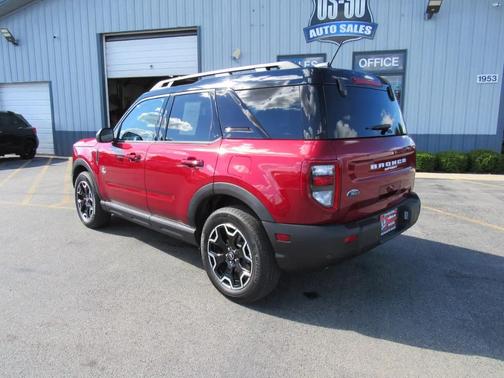 Burgundy 2025 Ford Bronco Sport Outer Banks 4x4