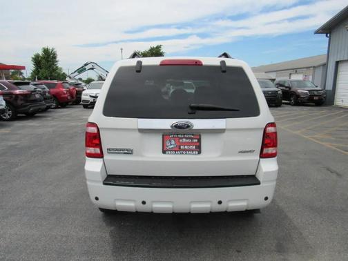 White 2009 Ford Escape Limited