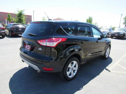 Black 2016 Ford Escape SE