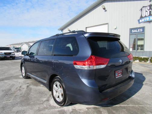 2013 Toyota Sienna LE