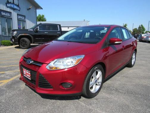 Burgundy 2013 Ford Focus SE