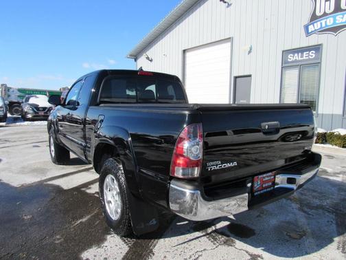 2015 Toyota Tacoma Base