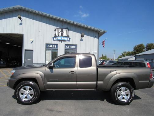 2014 Toyota Tacoma Base