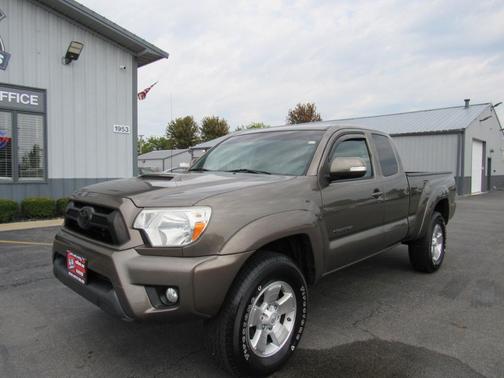 2014 Toyota Tacoma Base
