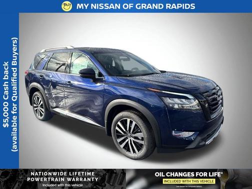 2025 Nissan Pathfinder Platinum 4WD
