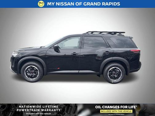 Super Black 2026 Nissan Pathfinder Rock Creek