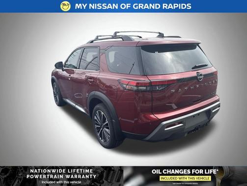 Scarlet Ember Tintcoat 2026 Nissan Pathfinder Platinum