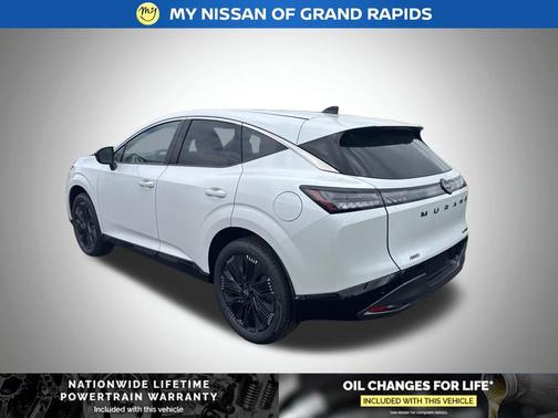 Everest White Pearl Tricoat 2026 Nissan Murano Platinum