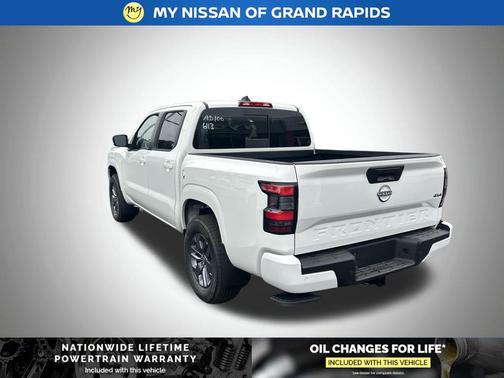 Glacier White 2026 Nissan Frontier SV