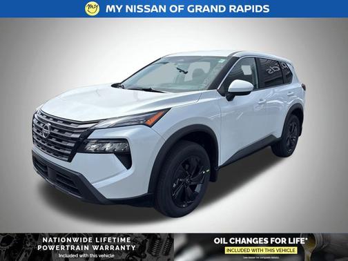 Everest White Pearl Tricoat 2026 Nissan Rogue SV