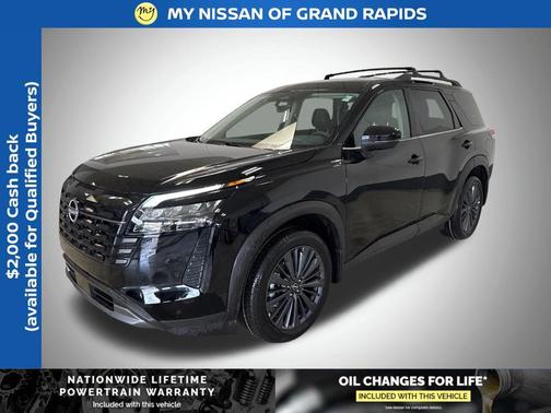 2026 Nissan Pathfinder SL