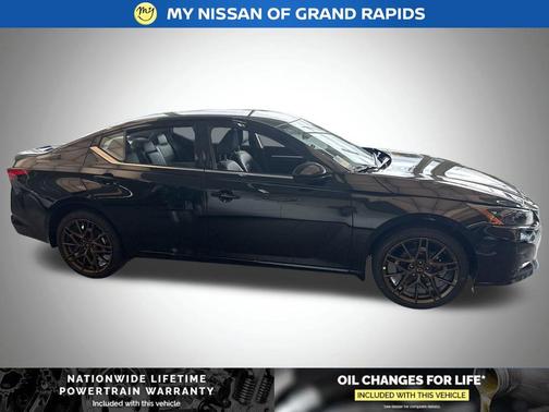 2025 Nissan Altima SR AWD