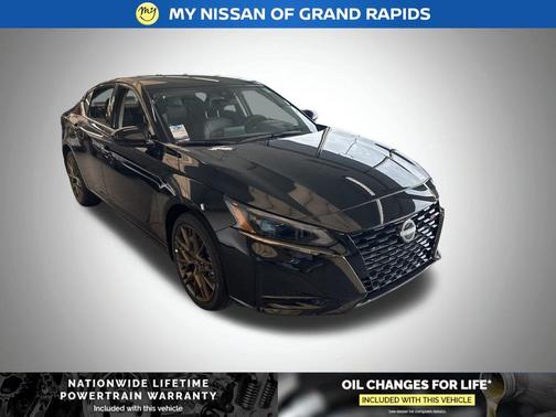 2025 Nissan Altima SR AWD