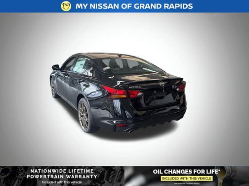 2025 Nissan Altima SR AWD