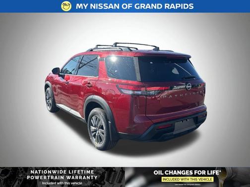 2026 Nissan Pathfinder SV