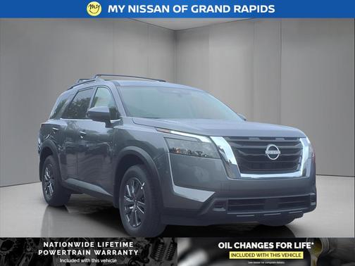 2025 Nissan Pathfinder SV 4WD