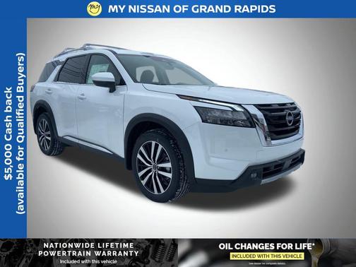 2025 Nissan Pathfinder Platinum 4WD