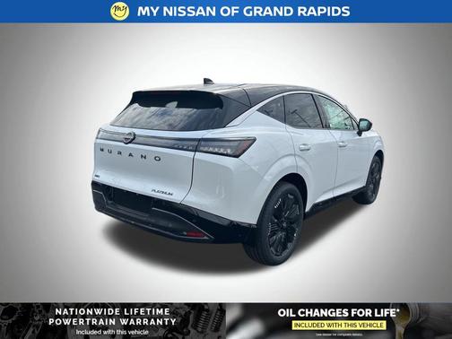 Everest White Pearl/Black 2026 Nissan Murano Platinum