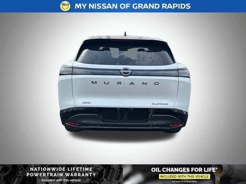 Everest White Pearl/Black 2026 Nissan Murano Platinum