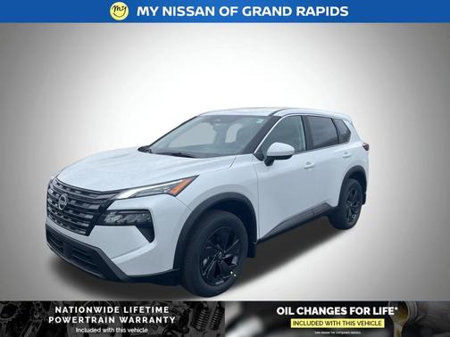 Everest White Pearl Tricoat 2026 Nissan Rogue SV