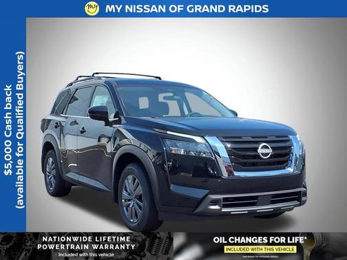2025 Nissan Pathfinder SV 4WD