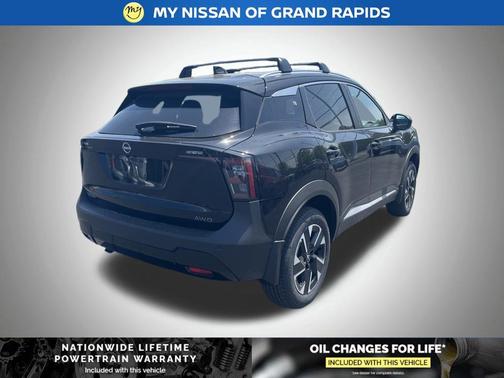 Super Black 2026 Nissan Kicks SV