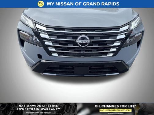 Boulder Gray/Super Black 2026 Nissan Rogue Platinum