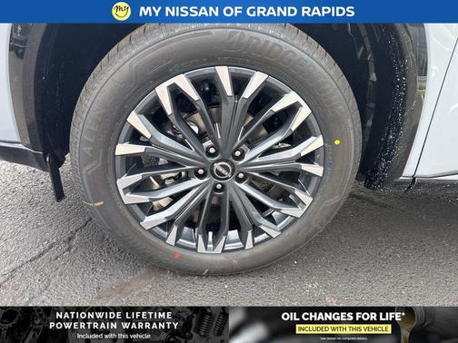 Boulder Gray/Super Black 2026 Nissan Rogue Platinum