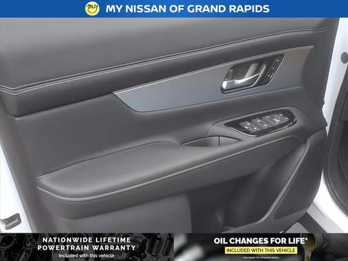 2025 Nissan Murano SL