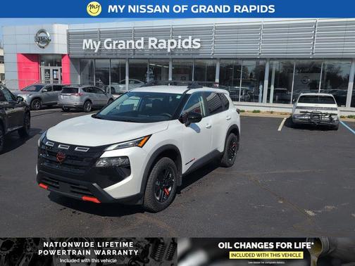Everest White Pearl Tricoat 2026 Nissan Rogue Rock Creek
