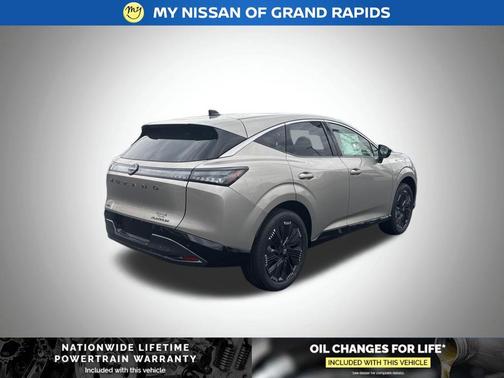 Champagne Silver Metallic 2026 Nissan Murano Platinum