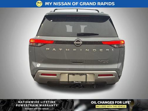 2025 Nissan Pathfinder Platinum 4WD
