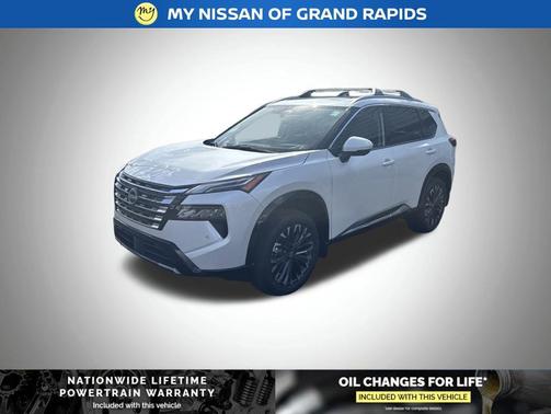 Everest White Pearl Tricoat 2026 Nissan Rogue Platinum