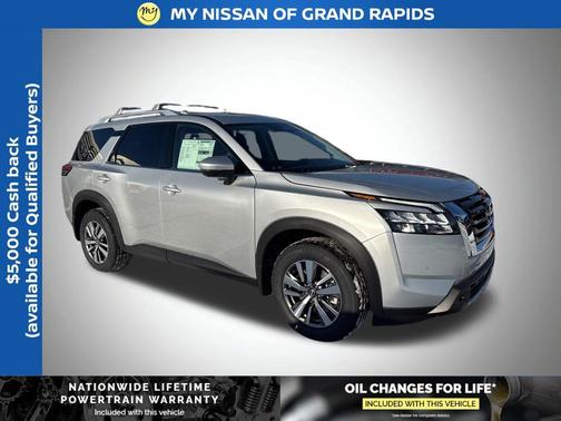 2025 Nissan Pathfinder SL 4WD